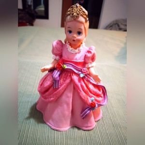 Madame Alexander Cinderella Figurine